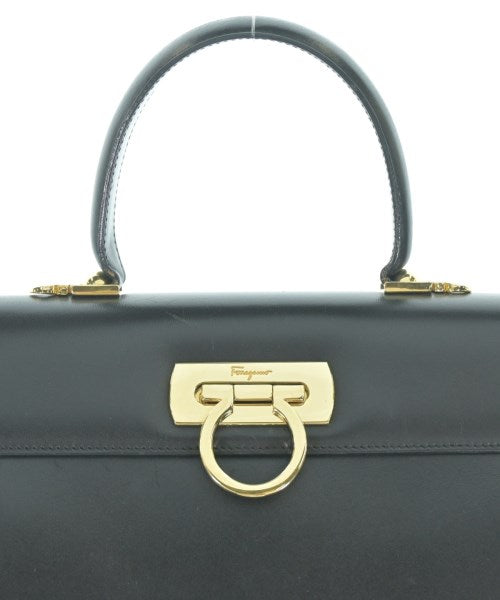 Salvatore Ferragamo กระเป๋าถือ
