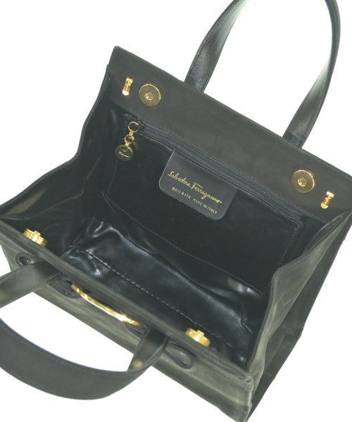 Salvatore Ferragamo กระเป๋าถือ