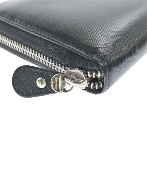 Salvatore Ferragamo กระเป๋าสตางค์/กระเป๋าใส่เหรียญ