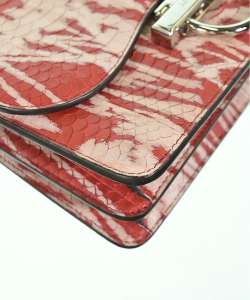 Salvatore Ferragamo กระเป๋าสะพาย
