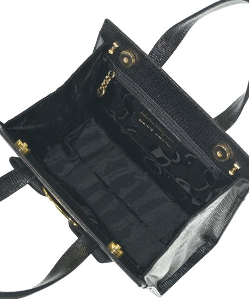 Salvatore Ferragamo กระเป๋าถือ