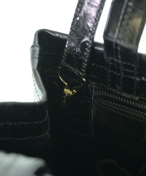 Salvatore Ferragamo กระเป๋าถือ