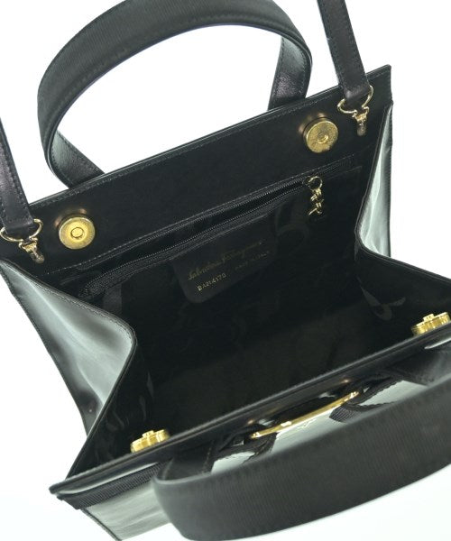 Salvatore Ferragamo กระเป๋าถือ