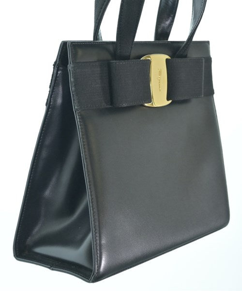 Salvatore Ferragamo กระเป๋าถือ