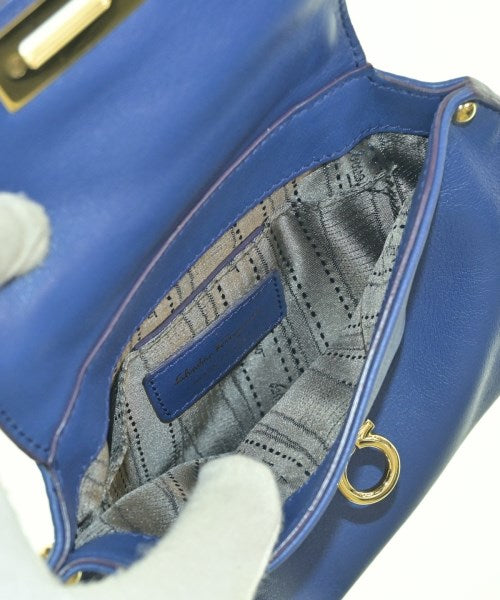 Salvatore Ferragamo กระเป๋าสะพาย
