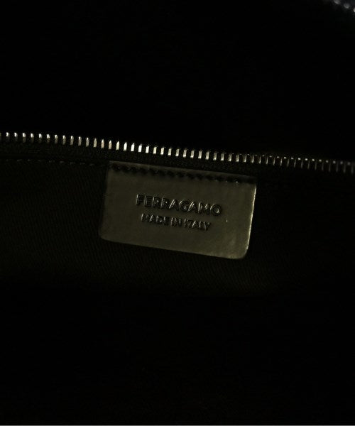 Salvatore Ferragamo กระเป๋าสะพาย