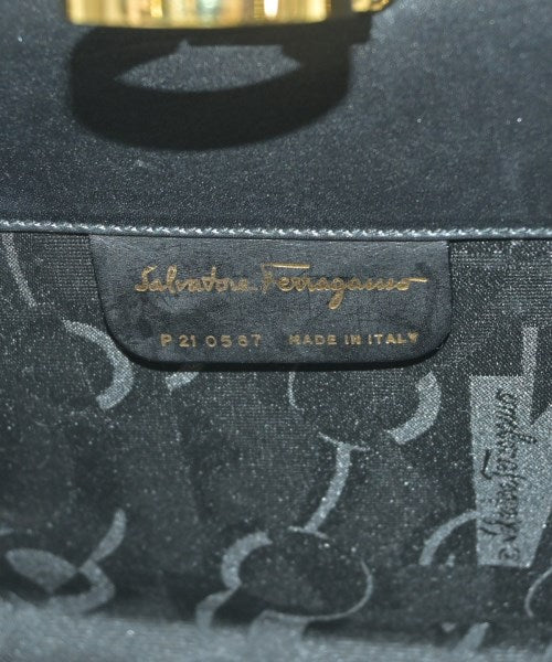 Salvatore Ferragamo กระเป๋าสะพาย