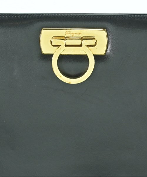 Salvatore Ferragamo กระเป๋าสะพาย