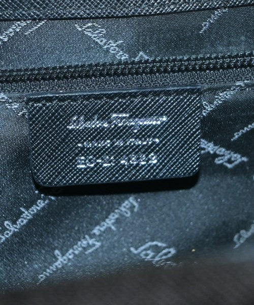 Salvatore Ferragamo กระเป๋าถือ