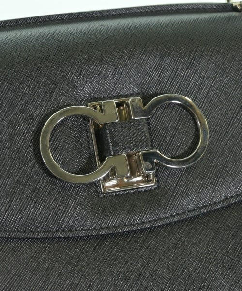 Salvatore Ferragamo กระเป๋าถือ