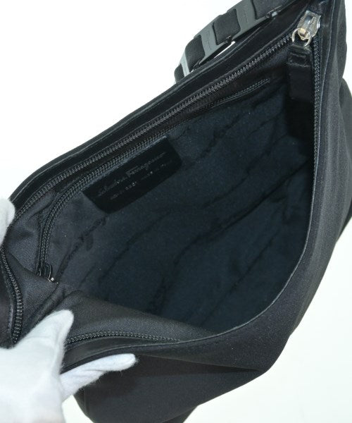 Salvatore Ferragamo กระเป๋าถือ