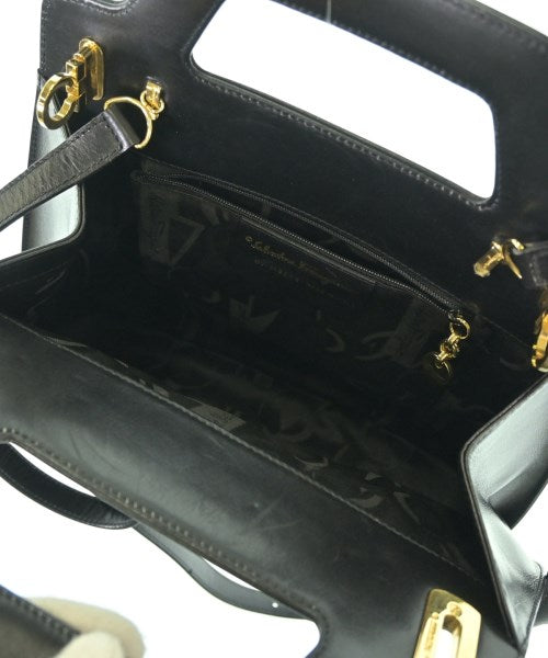 Salvatore Ferragamo กระเป๋าถือ