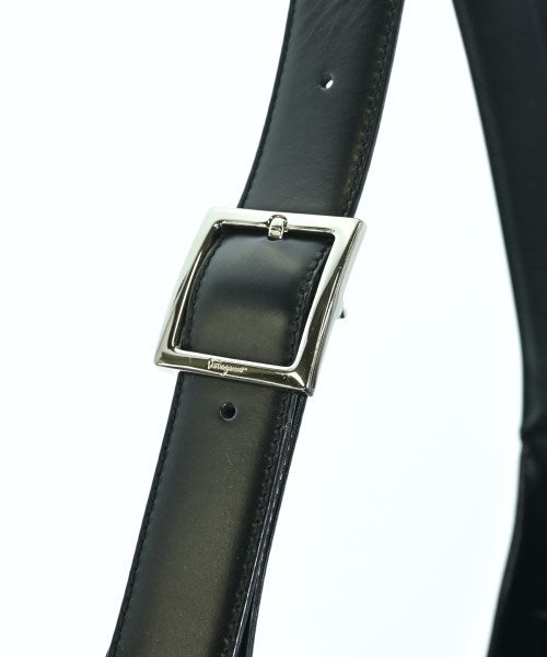 Salvatore Ferragamo กระเป๋าสะพาย