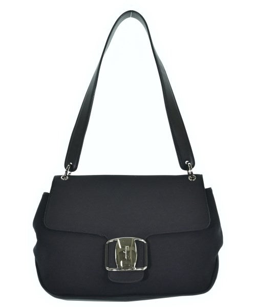 Salvatore Ferragamo กระเป๋าสะพาย