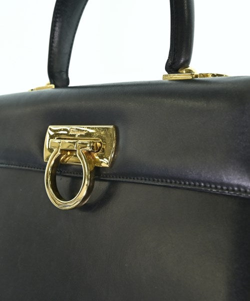 Salvatore Ferragamo กระเป๋าถือ
