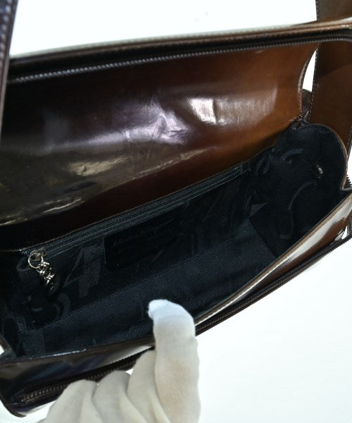 Salvatore Ferragamo กระเป๋าสะพาย