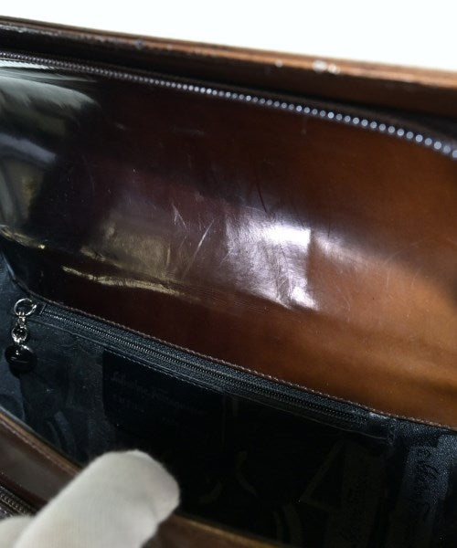 Salvatore Ferragamo กระเป๋าสะพาย