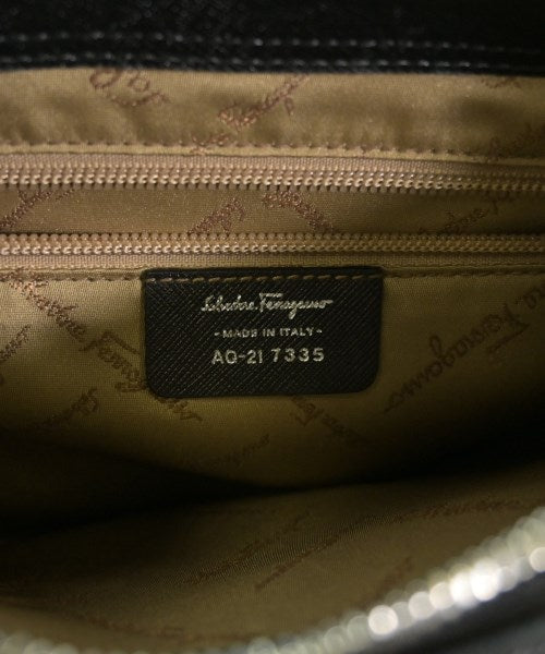 Salvatore Ferragamo กระเป๋าสะพาย
