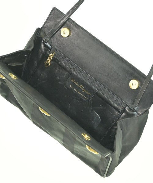 Salvatore Ferragamo กระเป๋าสะพาย