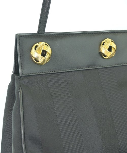 Salvatore Ferragamo กระเป๋าสะพาย