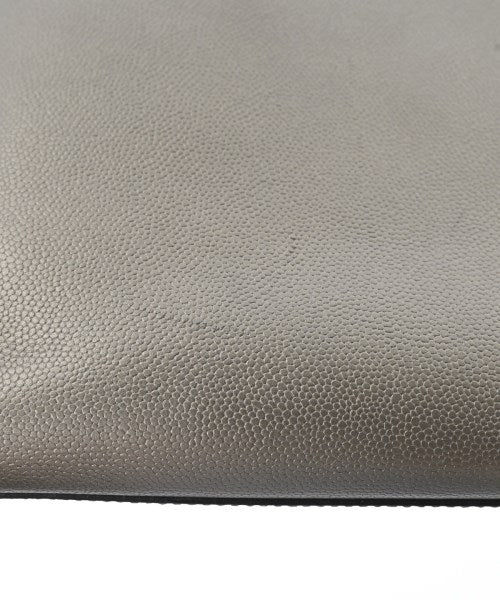 Salvatore Ferragamo กระเป๋าถือขนาดใหญ่