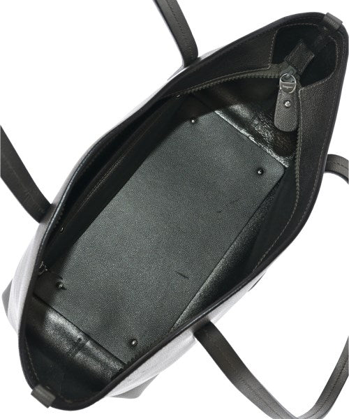 Salvatore Ferragamo กระเป๋าถือขนาดใหญ่