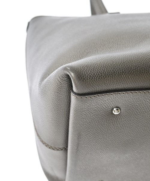 Salvatore Ferragamo กระเป๋าถือขนาดใหญ่