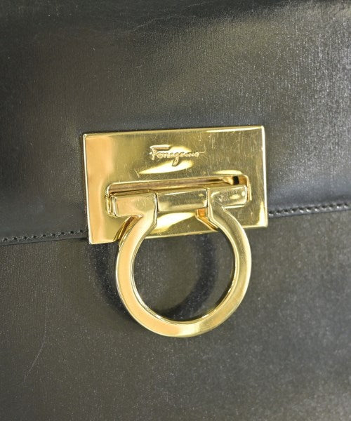 Salvatore Ferragamo กระเป๋าถือ