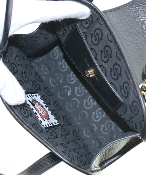 Salvatore Ferragamo กระเป๋าถือ