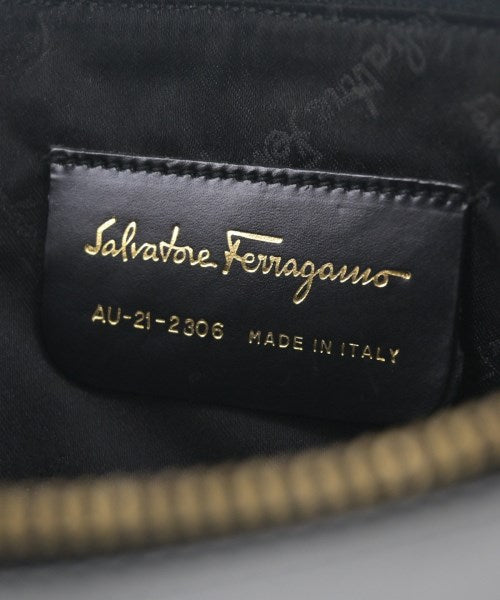 Salvatore Ferragamo กระเป๋าสะพาย