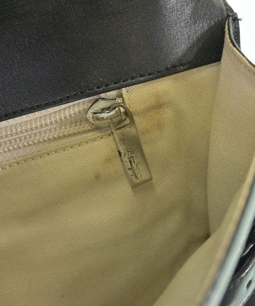 Salvatore Ferragamo กระเป๋าสะพาย