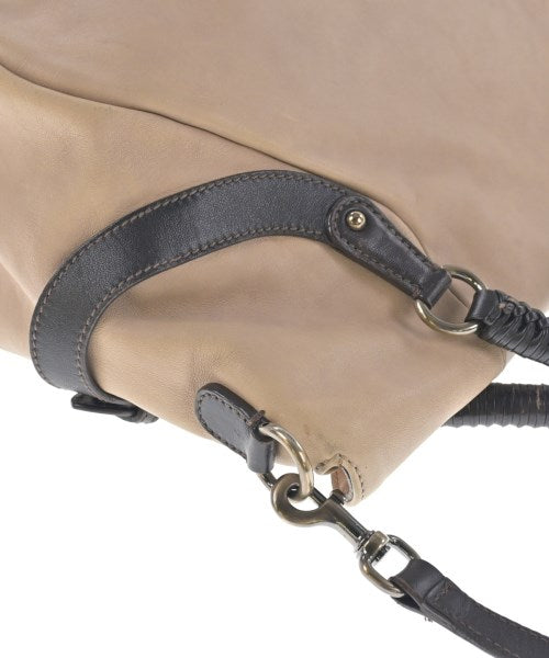 Salvatore Ferragamo กระเป๋าถือ
