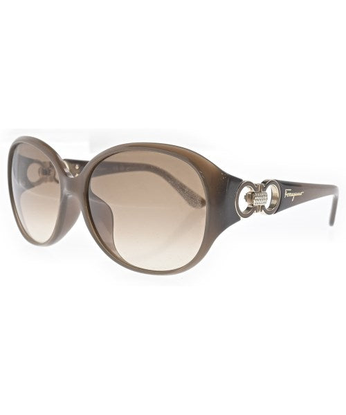 Salvatore Ferragamo แว่นกันแดด