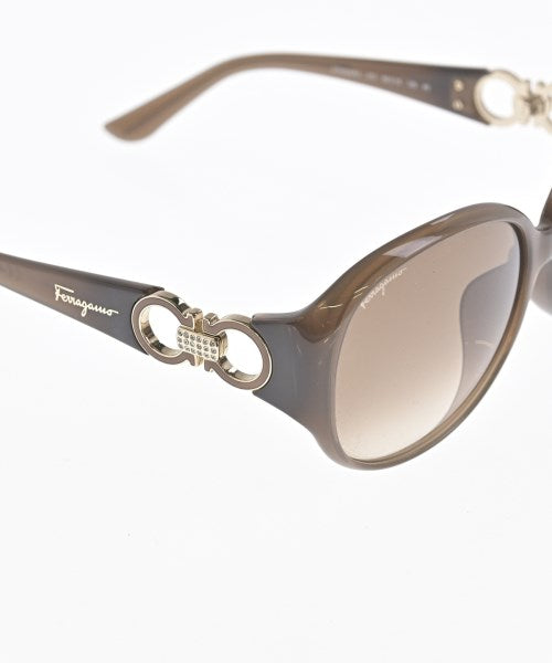 Salvatore Ferragamo แว่นกันแดด