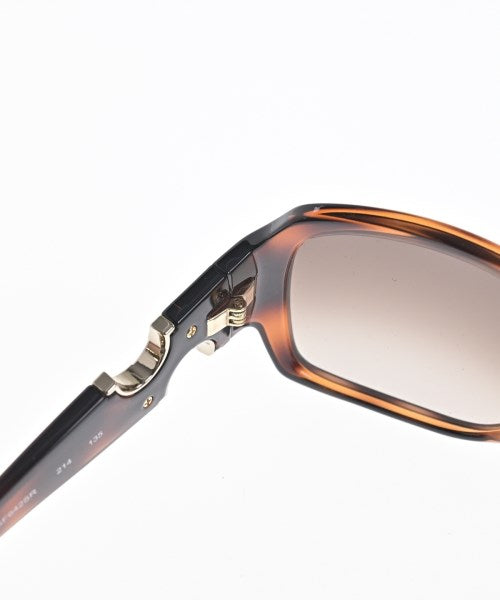 Salvatore Ferragamo แว่นกันแดด