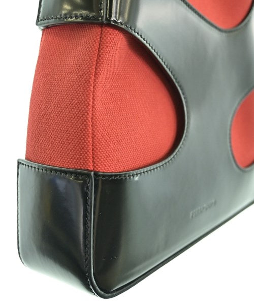 Salvatore Ferragamo กระเป๋าถือ