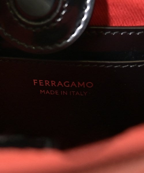 Salvatore Ferragamo กระเป๋าถือ
