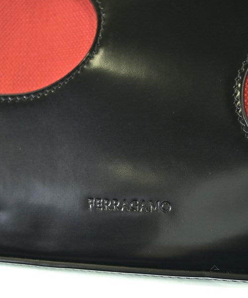 Salvatore Ferragamo กระเป๋าถือ