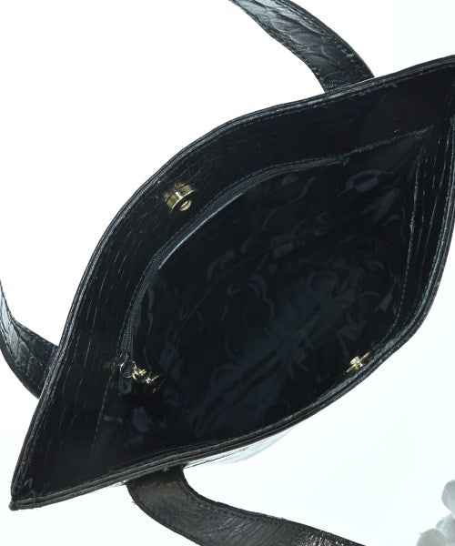 Salvatore Ferragamo กระเป๋าถือขนาดใหญ่