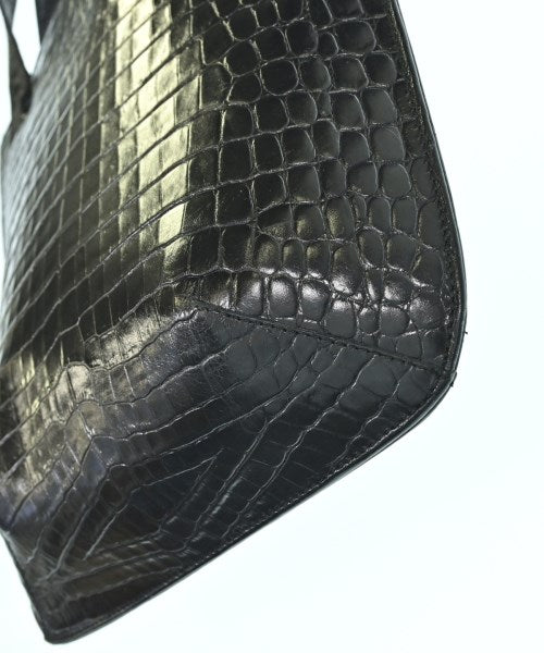 Salvatore Ferragamo กระเป๋าถือขนาดใหญ่