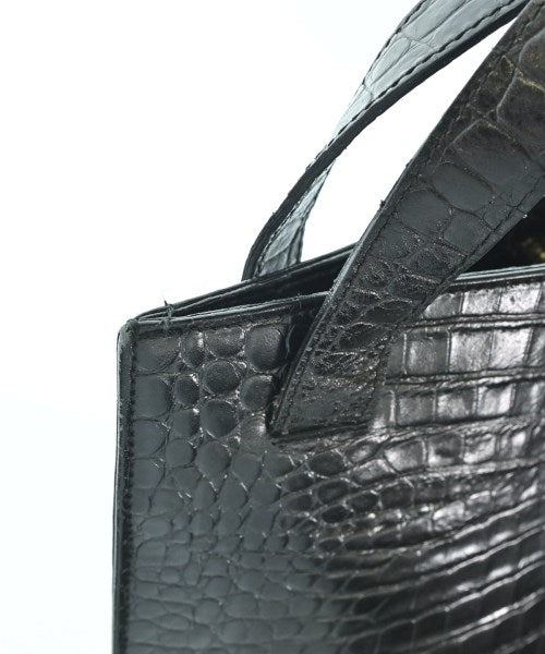 Salvatore Ferragamo กระเป๋าถือขนาดใหญ่