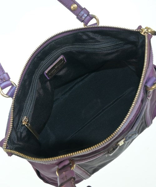 Salvatore Ferragamo กระเป๋าสะพาย