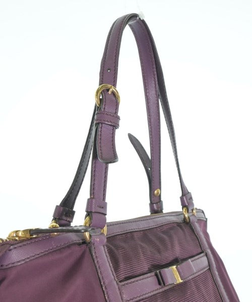 Salvatore Ferragamo กระเป๋าสะพาย