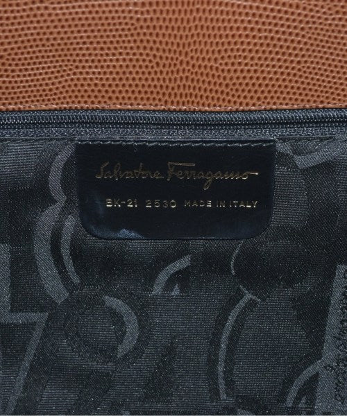 Salvatore Ferragamo กระเป๋าถือขนาดใหญ่