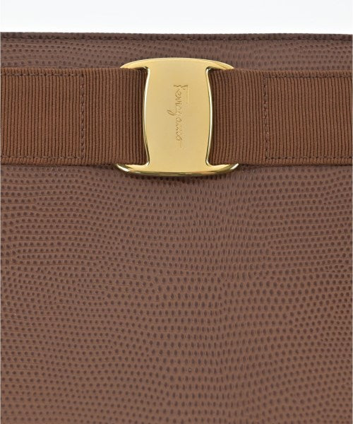 Salvatore Ferragamo กระเป๋าถือขนาดใหญ่