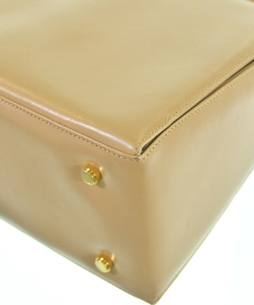 Salvatore Ferragamo กระเป๋าถือ