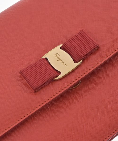 Salvatore Ferragamo กระเป๋าสะพาย