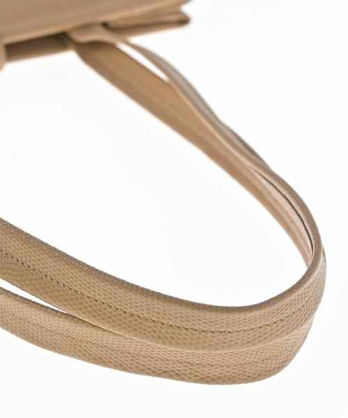 Salvatore Ferragamo กระเป๋าถือขนาดใหญ่