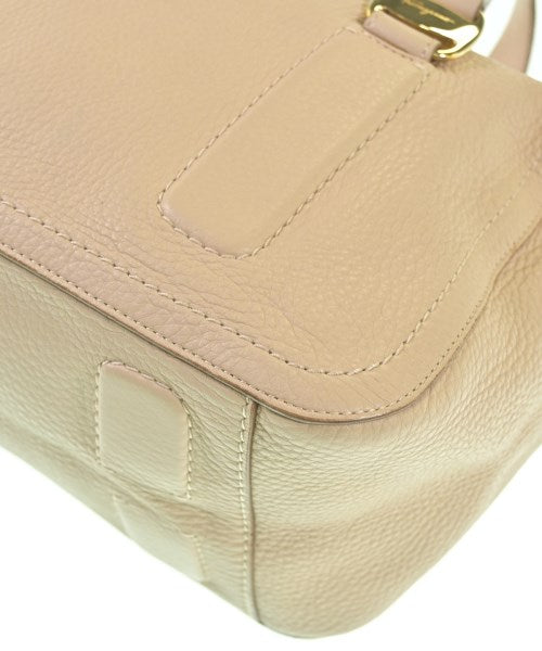 Salvatore Ferragamo กระเป๋าถือ
