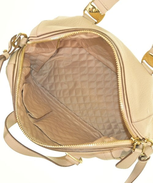 Salvatore Ferragamo กระเป๋าถือ